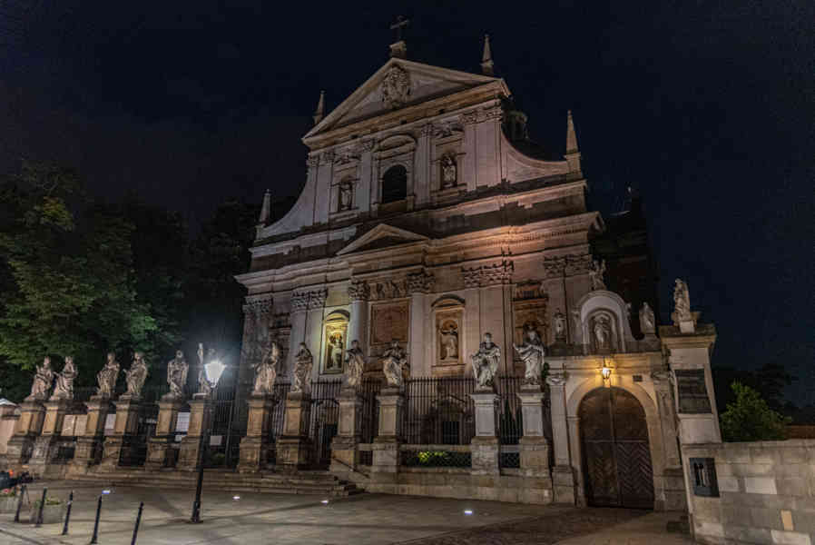 Polonia - Cracovia 131 - iglesia de los Santos Pedro y Pablo.jpg